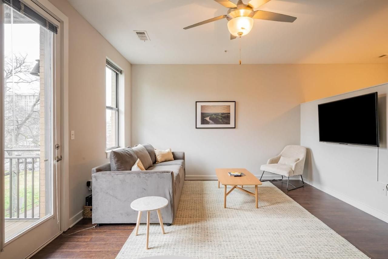 Cozysuites Music Row Astonishing Sdo 22 Apartment Nashville