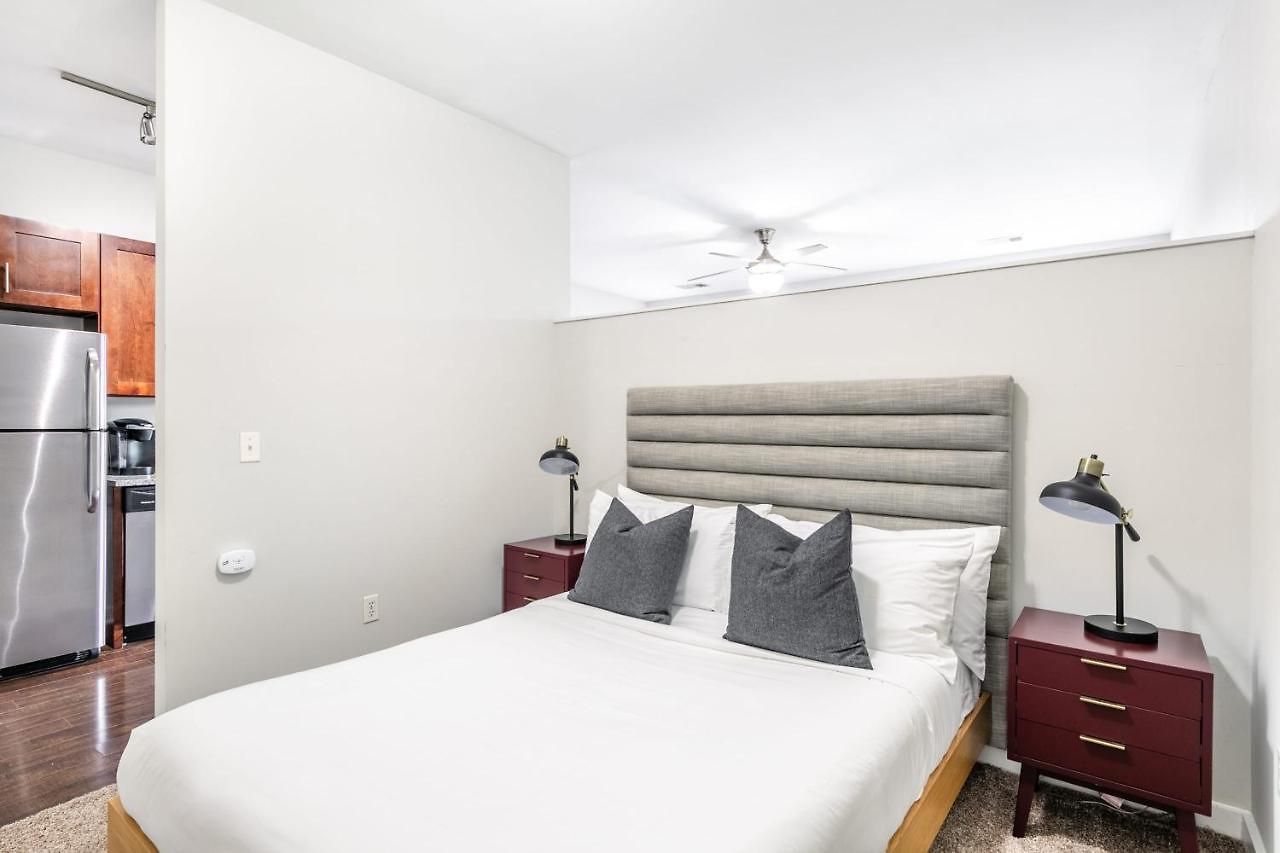 Cozysuites Musicrow Astonishing Studio! 52 *