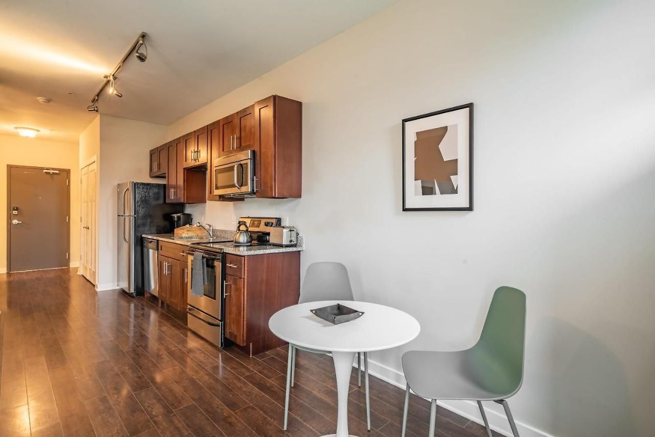 Cozysuites Music Row Astonishing Sdo 22 Apartment