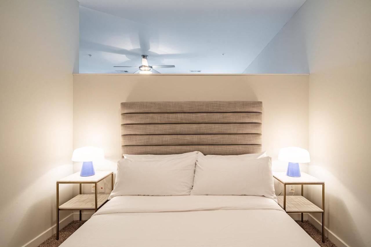Cozysuites Music Row Astonishing Sdo 22