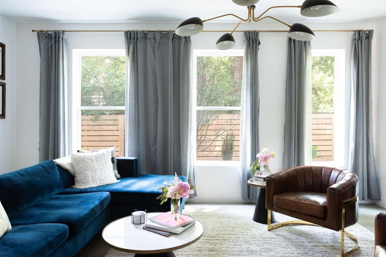 Gated Luxe With Rooftop, Bunk Room, & Parking, Sleeps 10 With King Suite, Queen & Custom Bunks, Gourmet Kitchen With Wine Fridge, Rooftop Patio, Dog Friendly, Dedicated Parking, Mins From Downtown And Broadway, 24 Hour Hospitality *