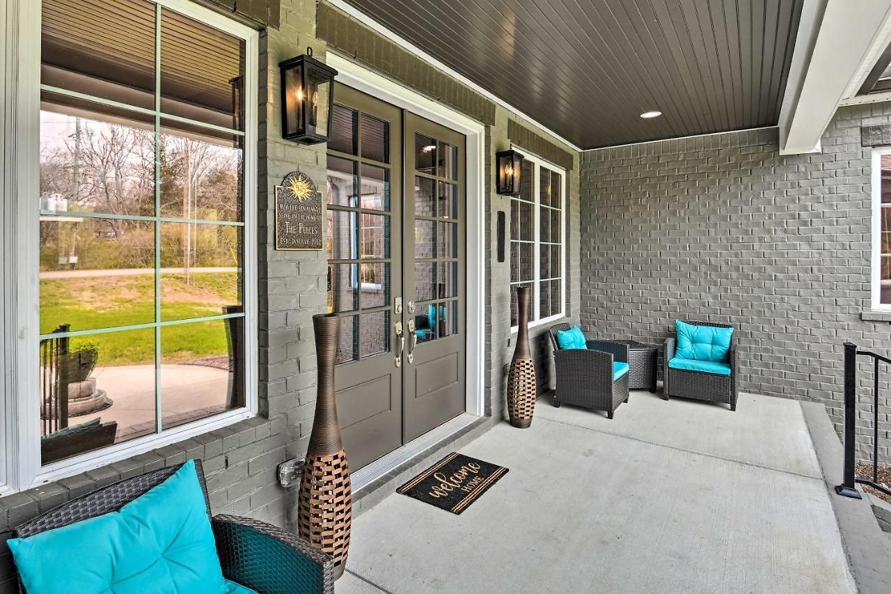 Holiday home Beautiful Near Downtown W/ Hot Tub! *