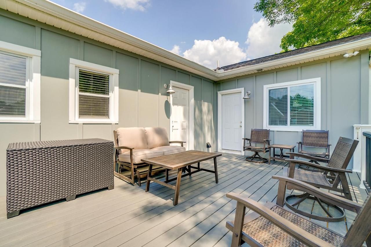 Quiet Old Hickory W/ Deck Holiday home *