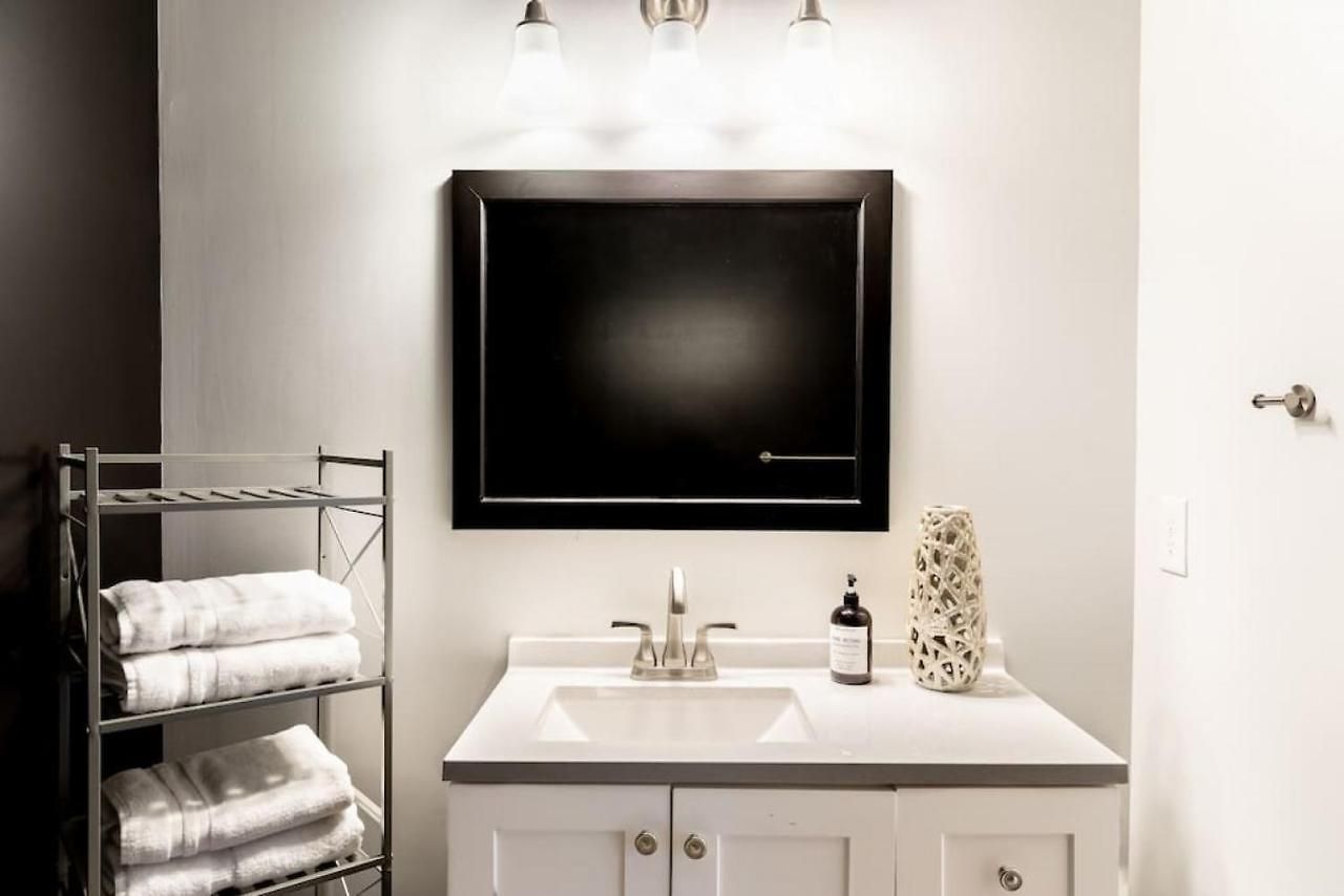 5 Points Retreat In East Walk To Restaurants Bars And Music Apartment *