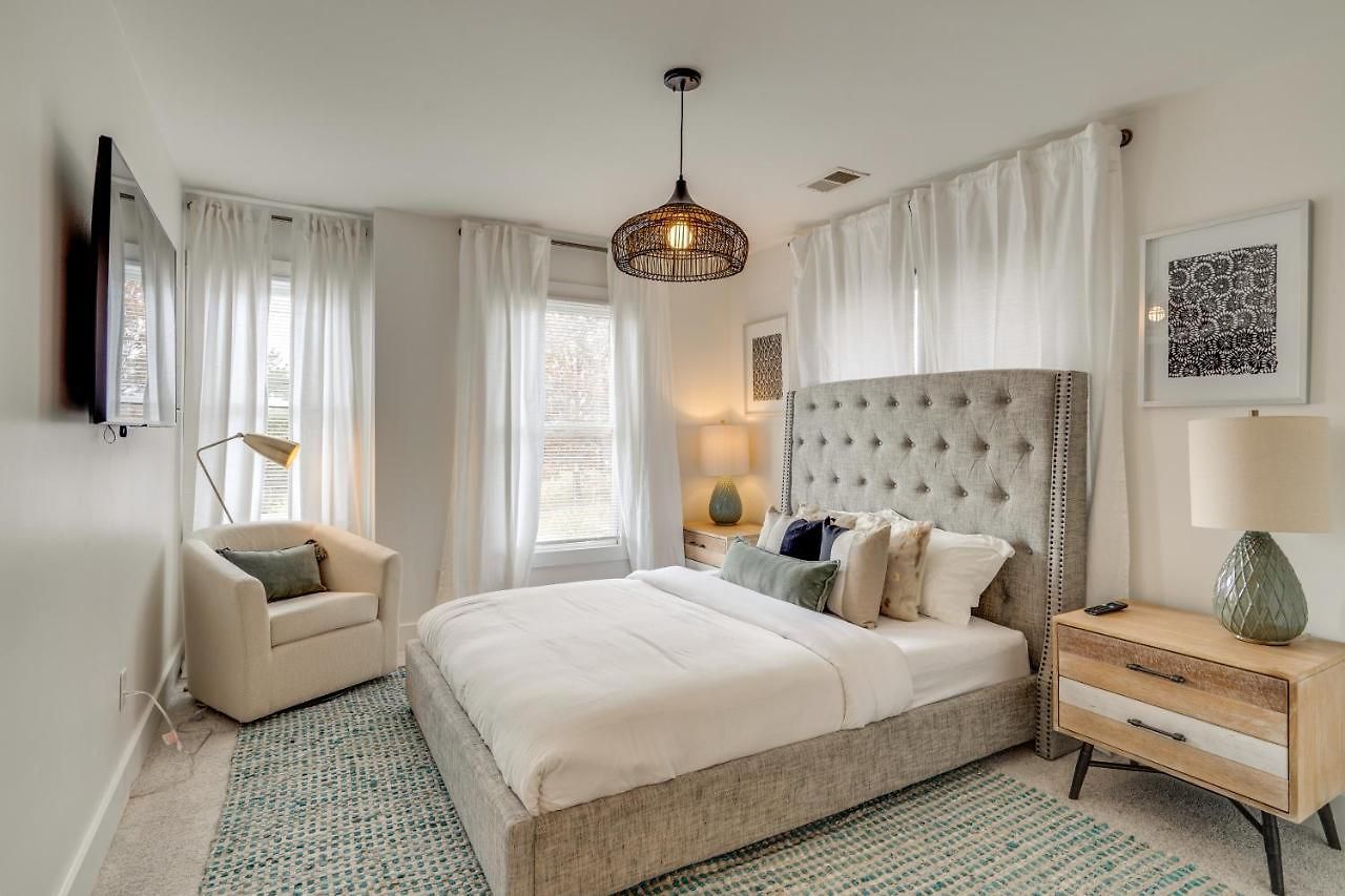 Skyline Views From Shelby With Wifi, Fully Furnished, Pet Friendly & In Unit Laundry Nashville