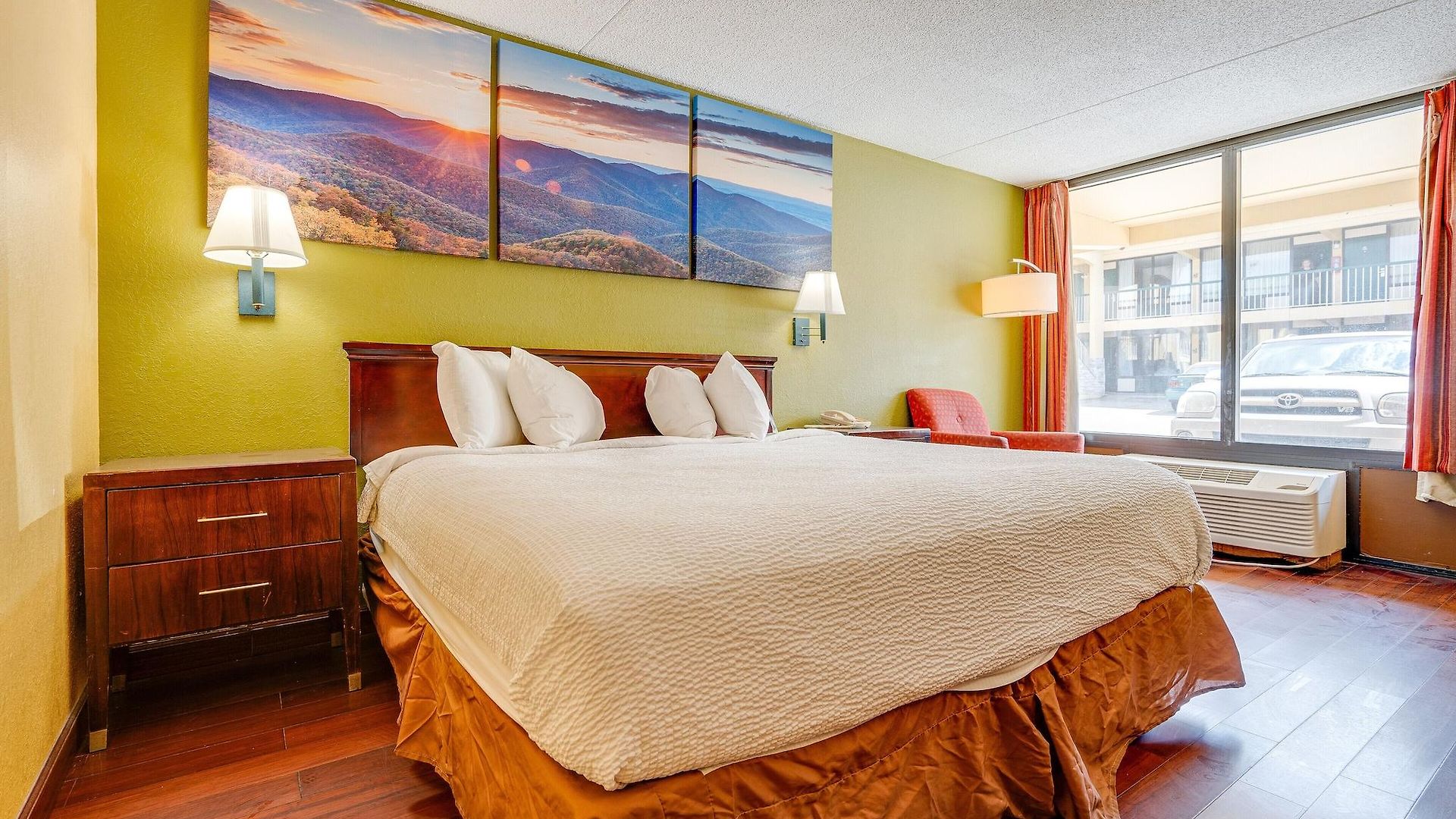 Hotel Days Bna St Thomas W Hosp