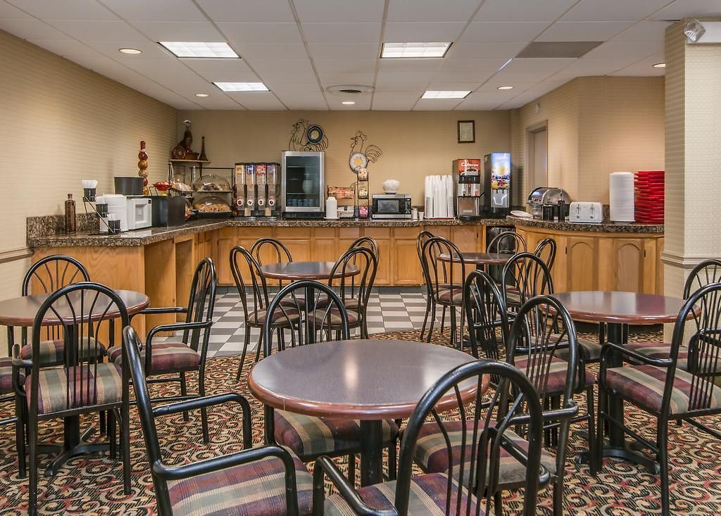 Comfort & Downtown - Stadium Hotel 4*