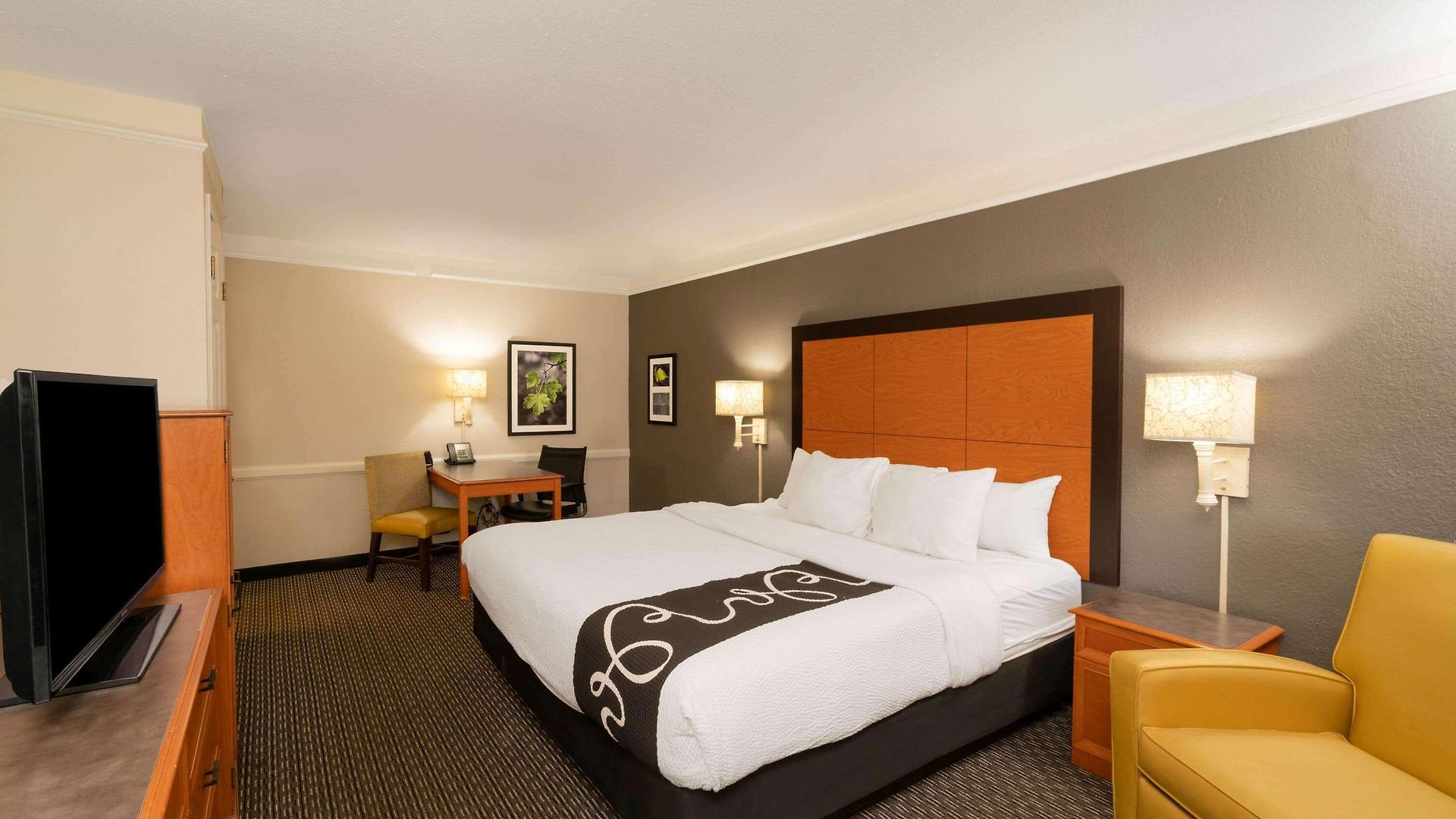 Hotel La Quinta By Wyndham South 2*