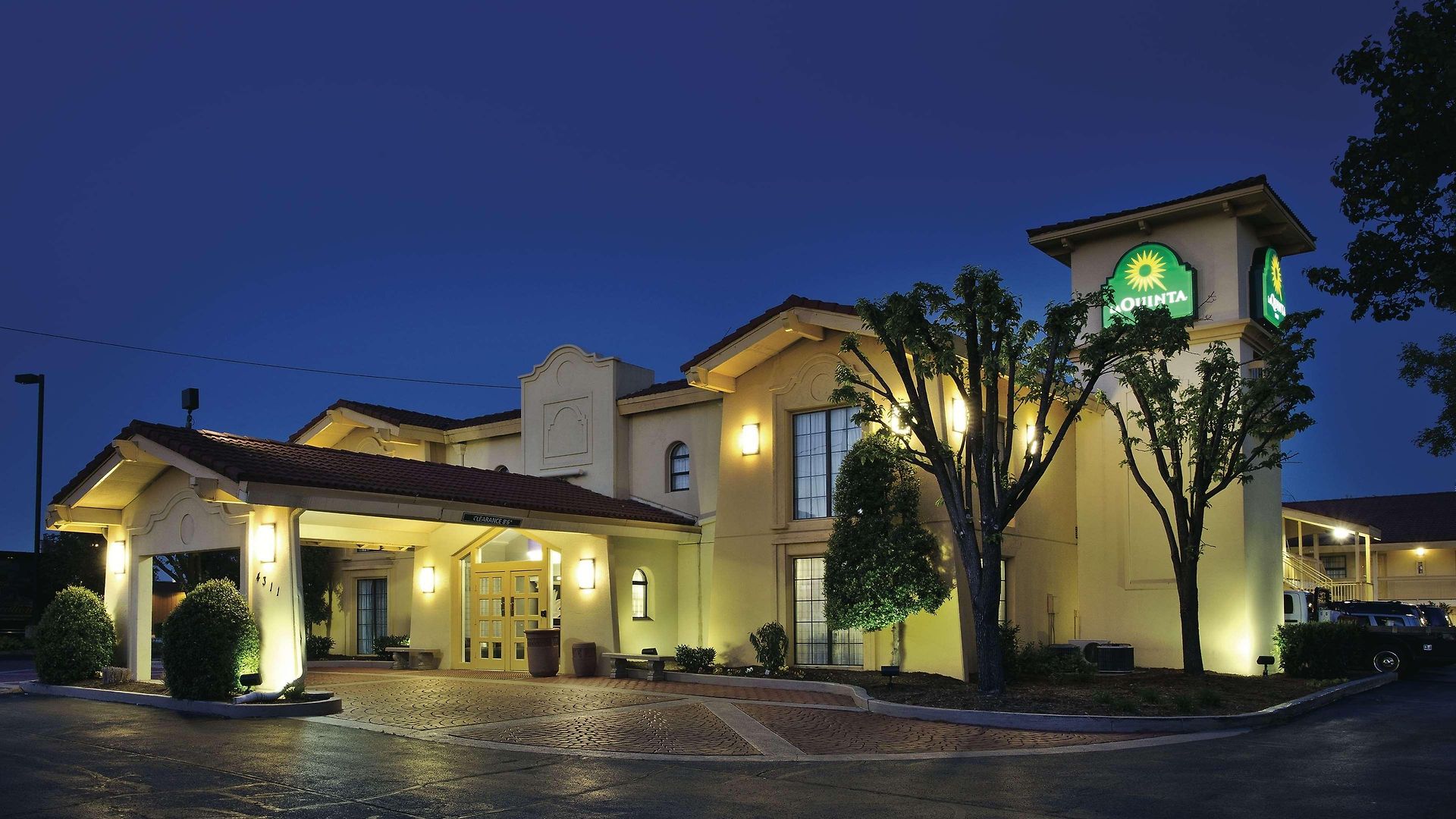 Hotel La Quinta By Wyndham South 2*
