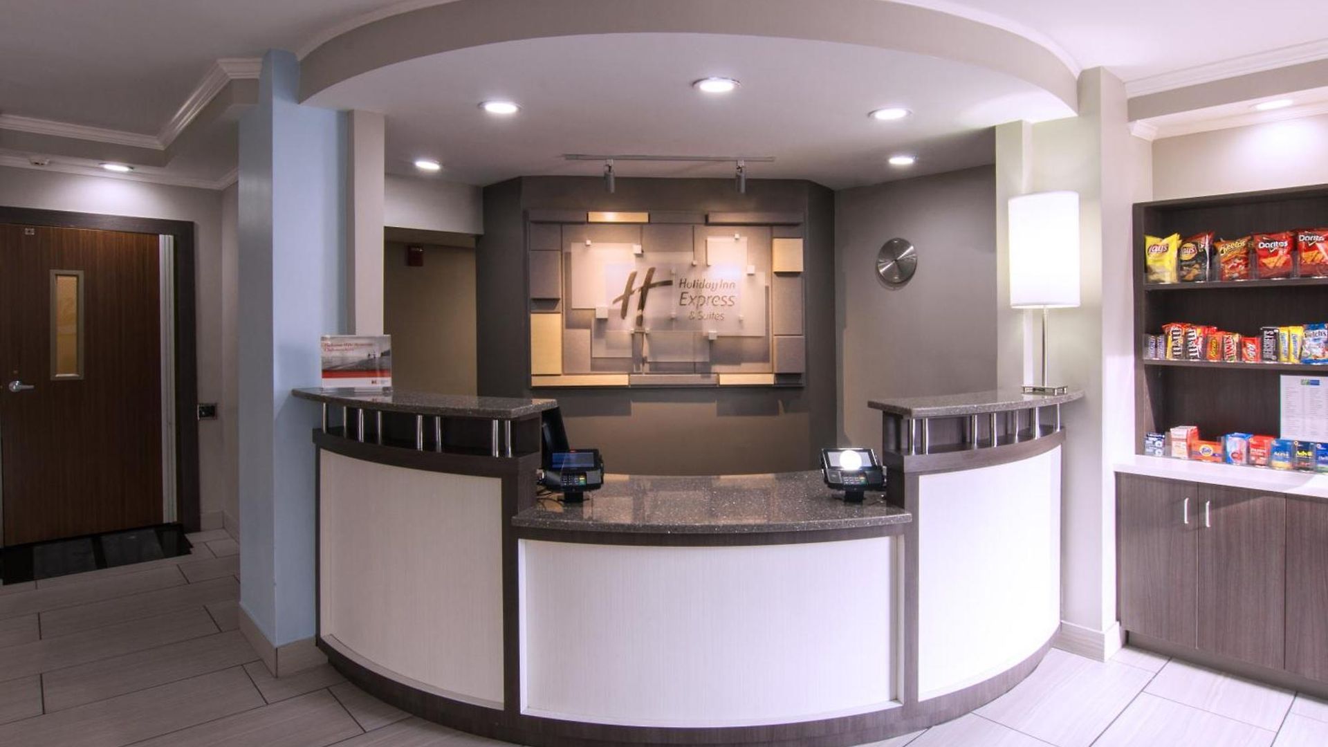 Express & Nashville-i-40 & I-24 Hotel 3*