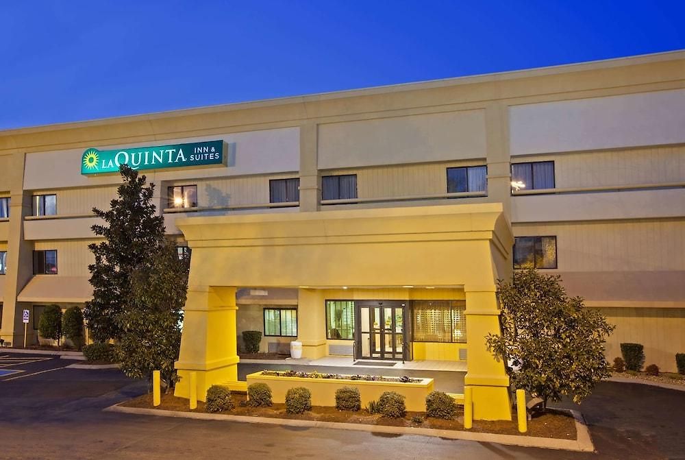 La Quinta By Wyndham Airport 3*