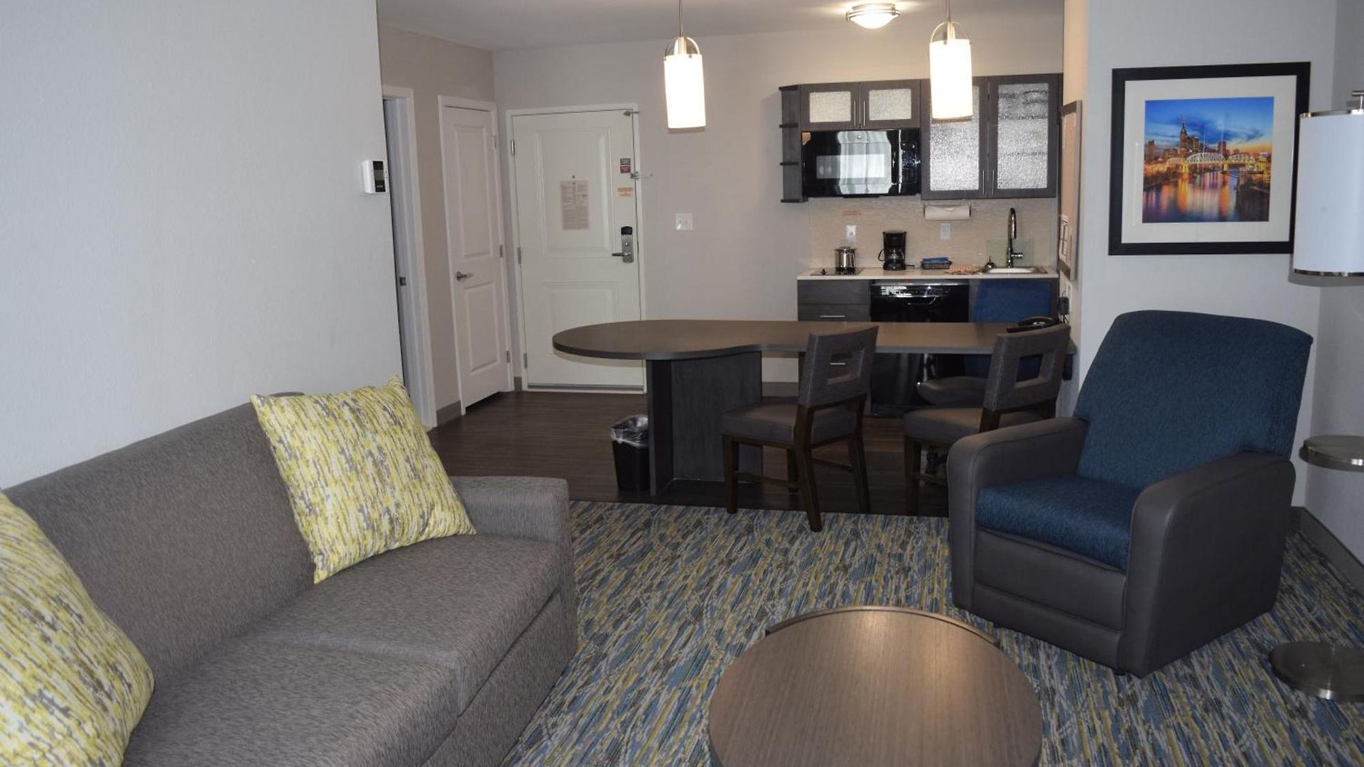 Candlewood Suites - Nashville Metro Center By Ihg 3* Nashville