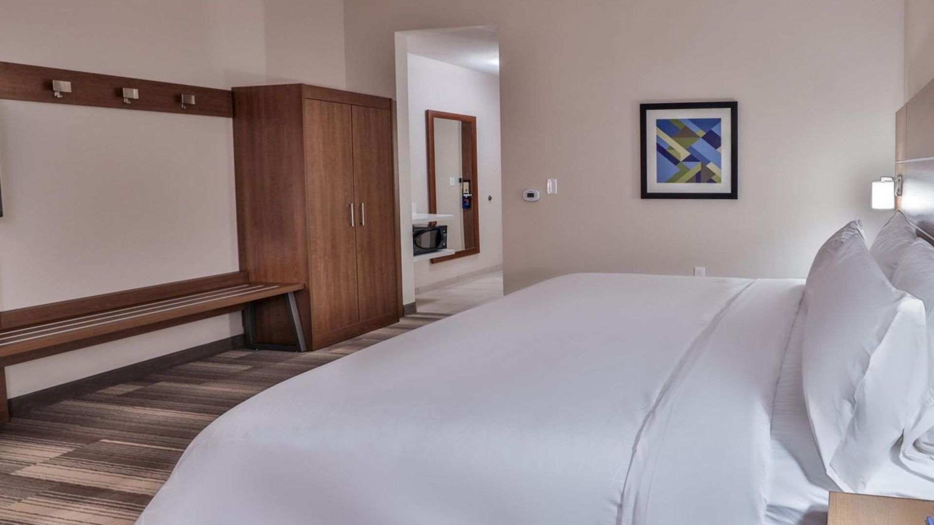 Express & - Metrocenter Downtown By Ihg
