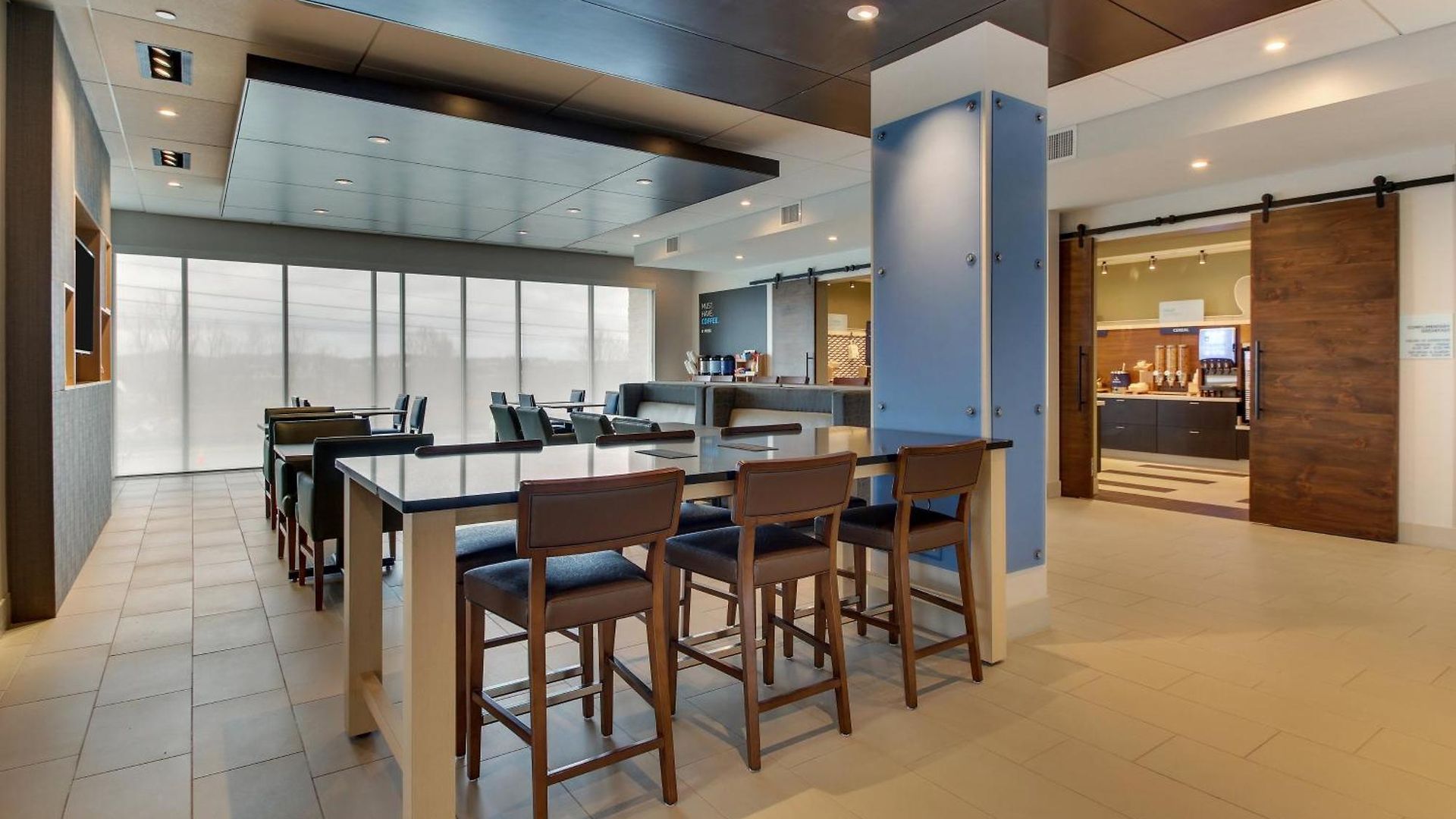Express & - Metrocenter Downtown By Ihg 3*