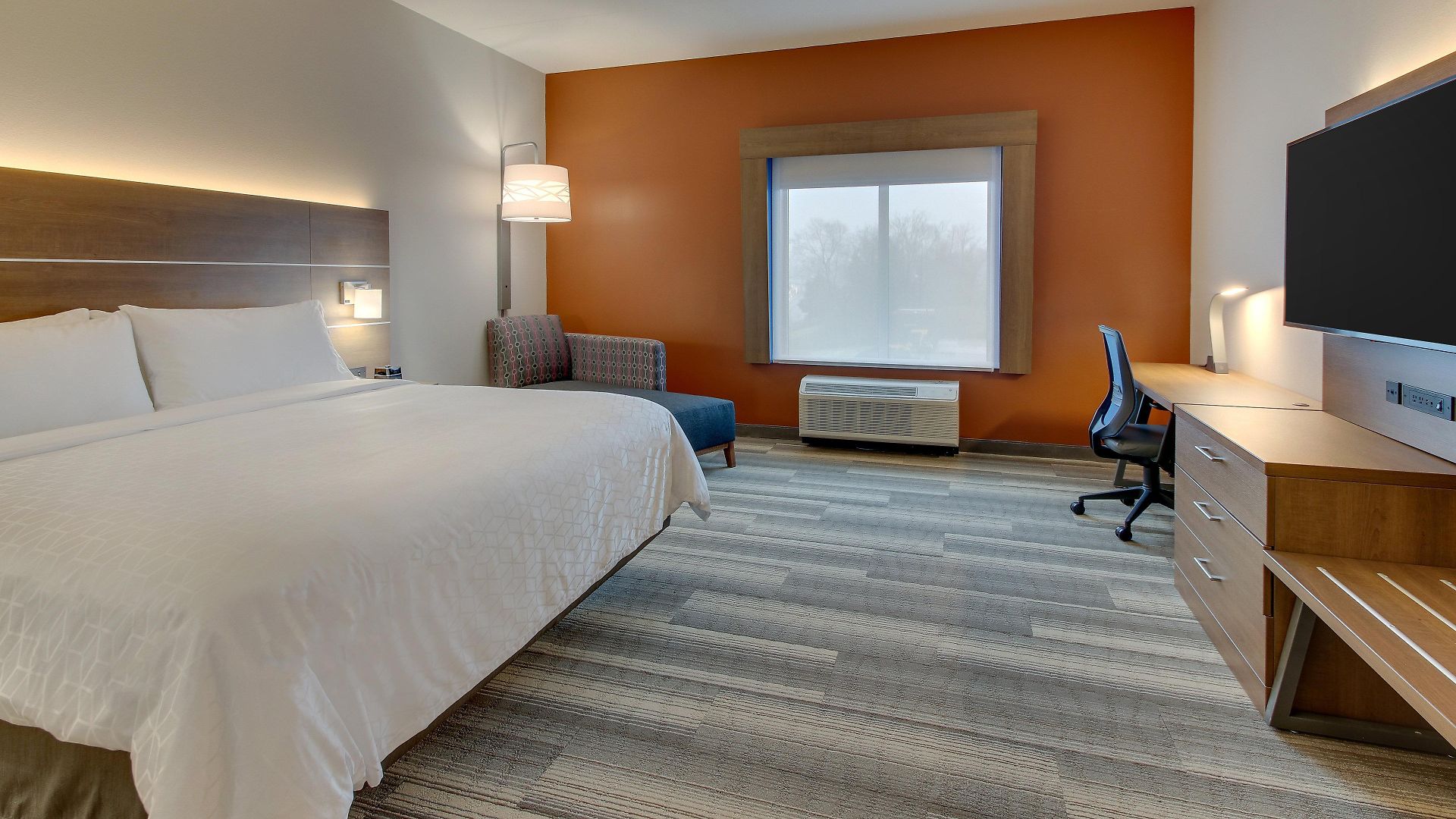 Express & - Metrocenter Downtown By Ihg Hotel Nashville