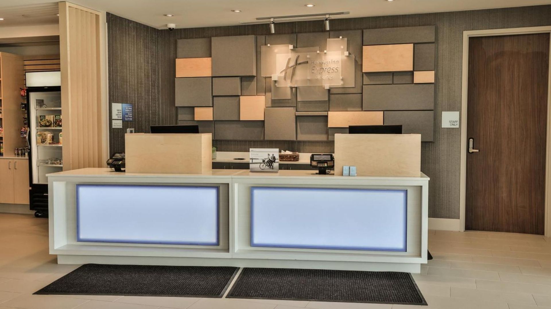 Express & - Metrocenter Downtown By Ihg 3*