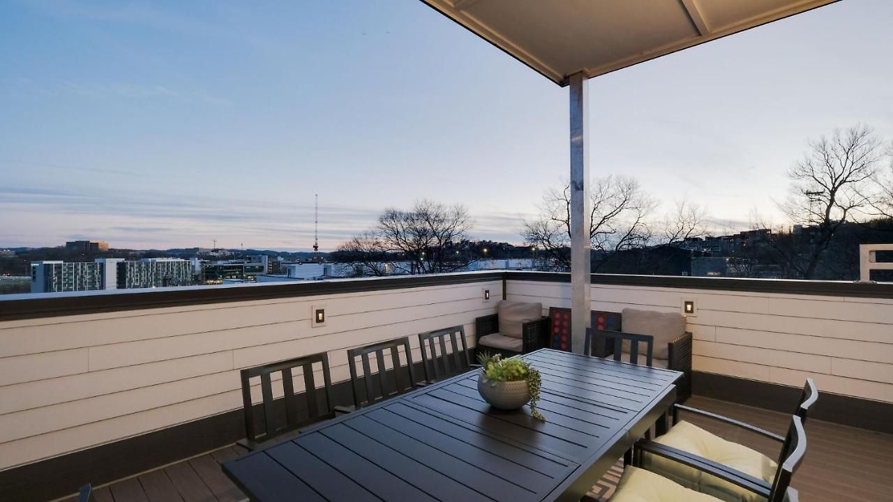Dolly's Big House - 18 Beds Skydeck Views Holiday home