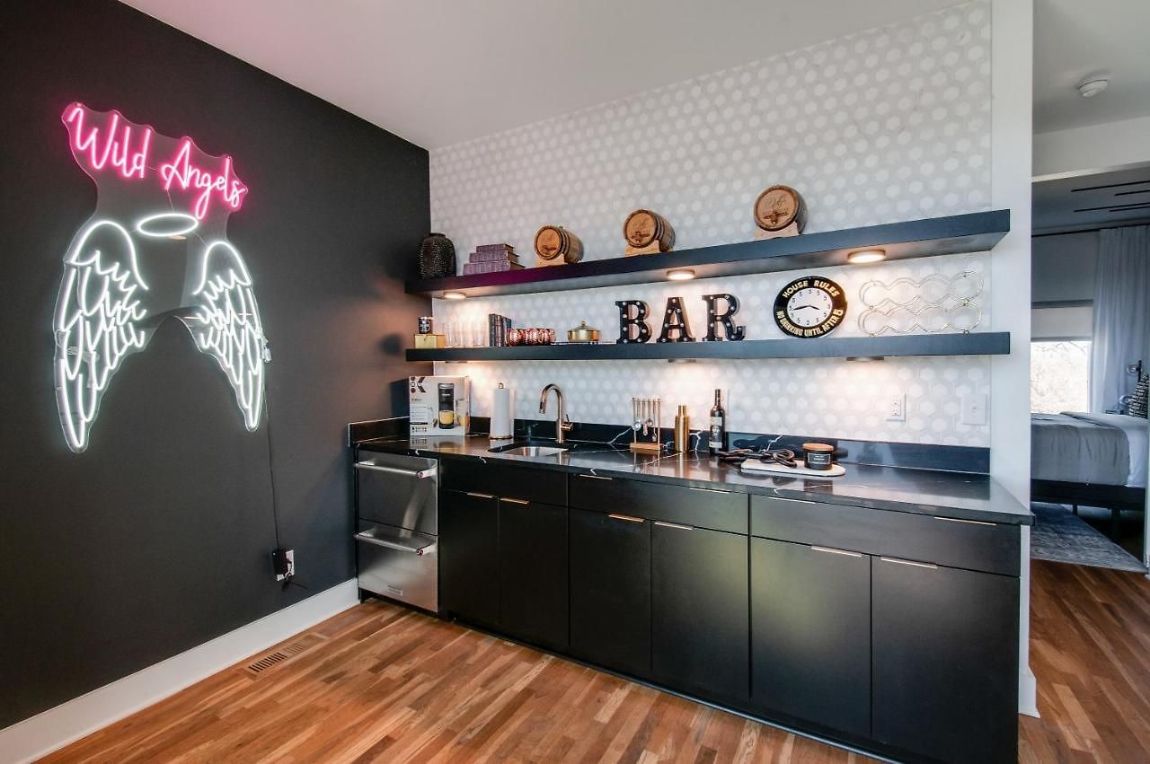 Dolly's Big House - 18 Beds Skydeck Views * Nashville