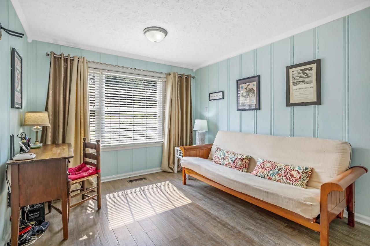 Inglewood East - Large Yard & Private Deck - Free Parking Holiday home Nashville