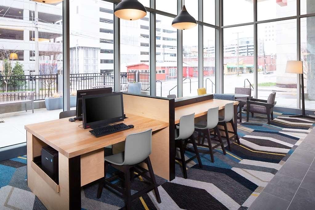 Hyatt House At Vanderbilt Hotel 3*