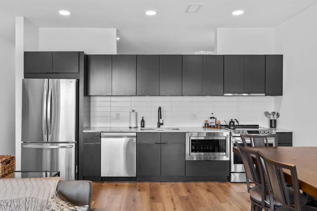 River View 2-bedroom With Free Garage Parking Nashville