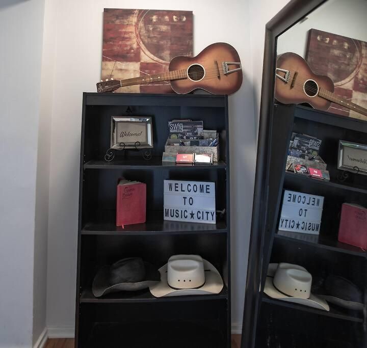 Aparthotel New Listing! Gorgeous Downtown Walk To On The River #3 4*