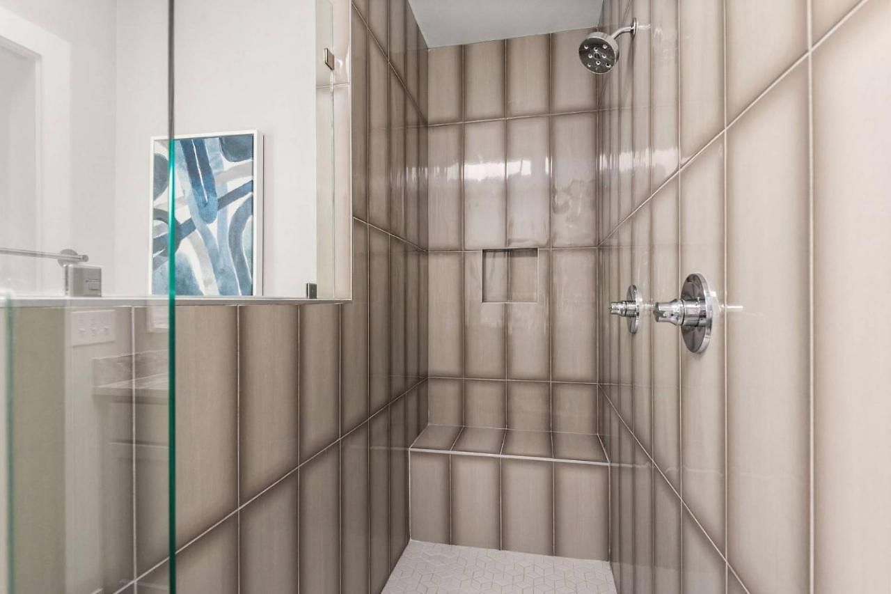 Heights 707