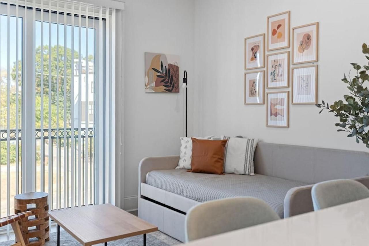 Apartment Stunning Spacious Near Restaurants & Coffee