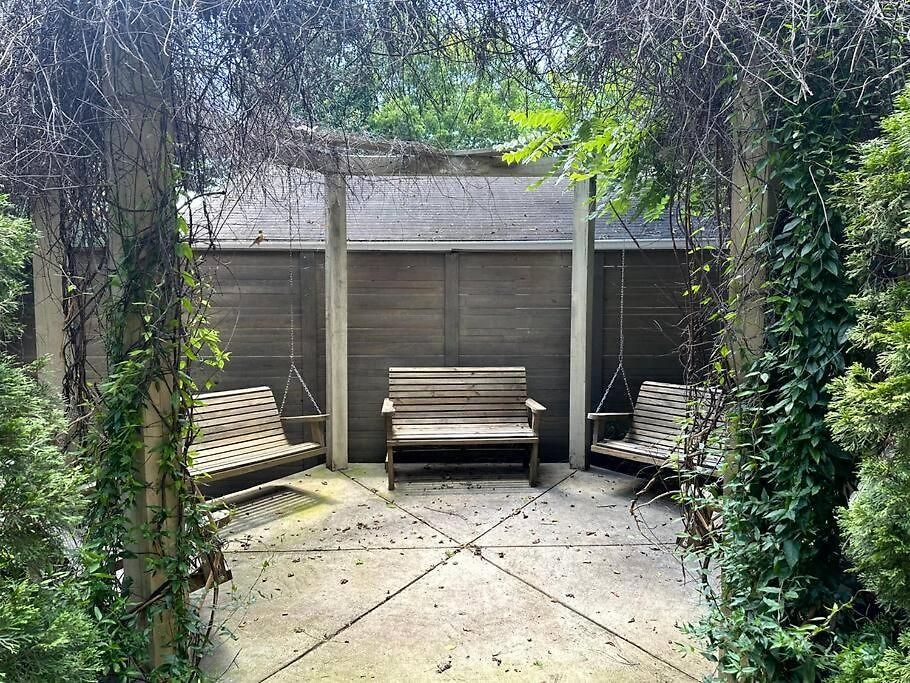 Holiday home Keys & Canvas East I Rooftop Hot Tub I 5 Mi To Broadway *