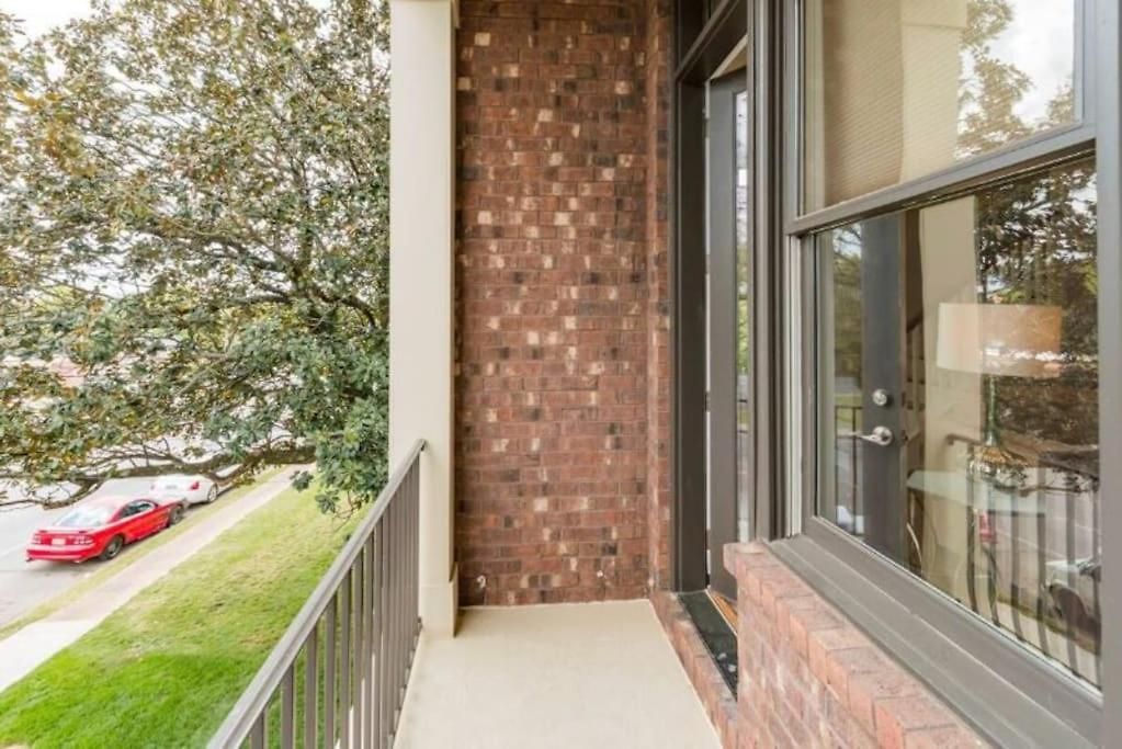 Holiday home Keys & Canvas East I Rooftop Hot Tub I 5 Mi To Broadway Nashville