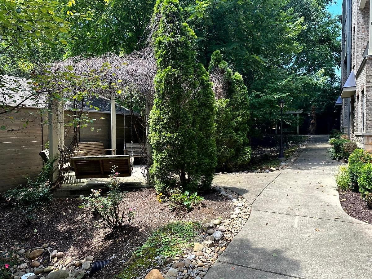 Glitz & Guitars I Stylish 3br With Rooftop Hot Tub In East *