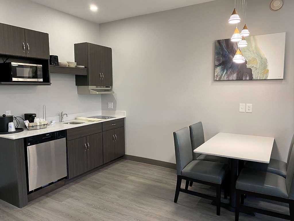 Western Executive Residency Antioch 2*