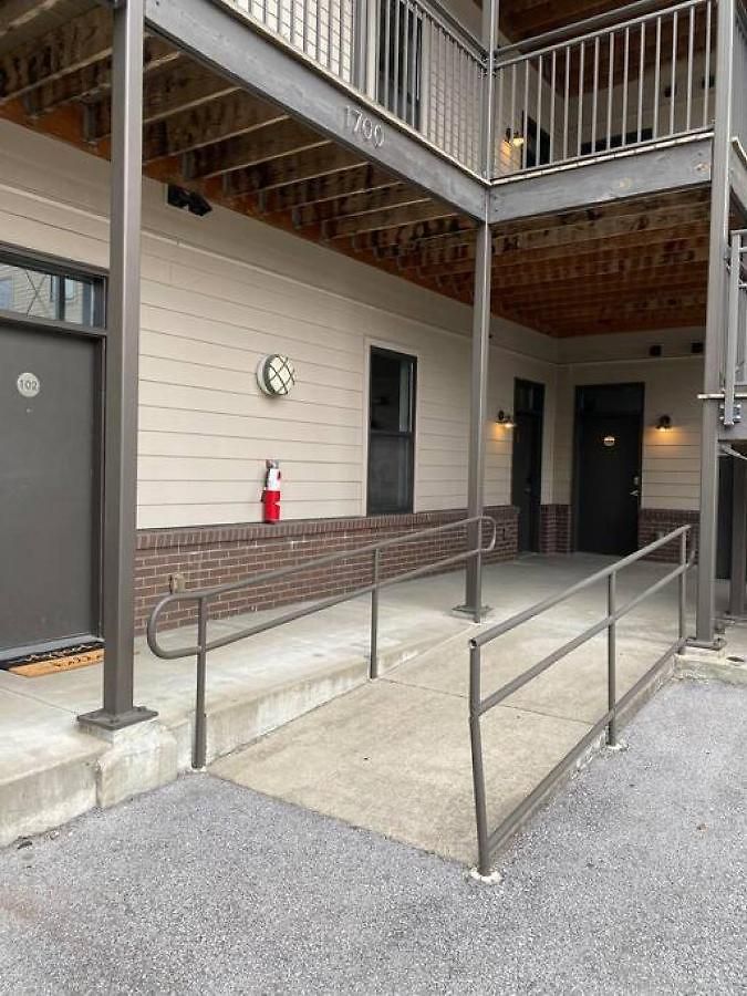 Walk To Vanderbilt And Belmont - Shuffle Board And Free Parking Holiday home