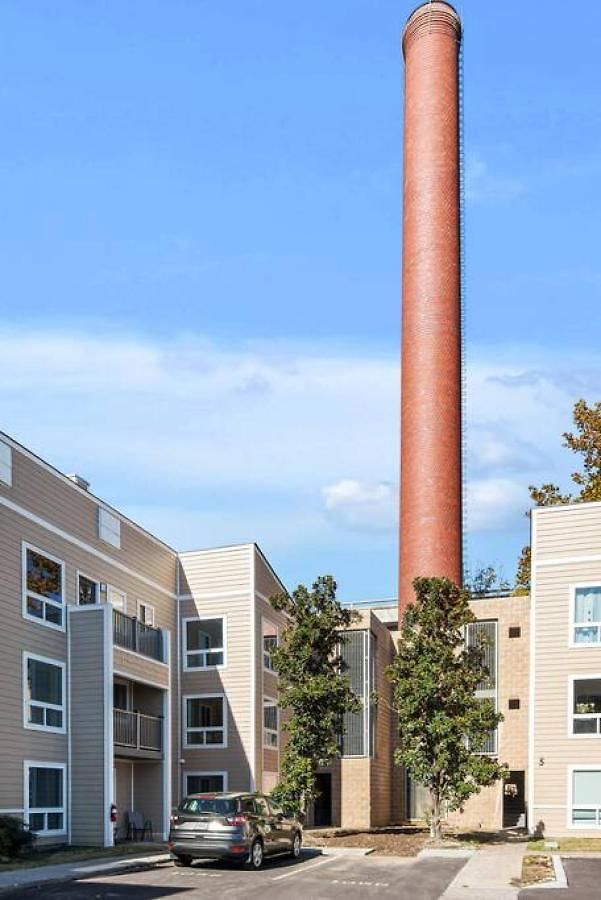 Walk To Downtown Broadway With Pool, Free Parking, And Gym Apartment Nashville