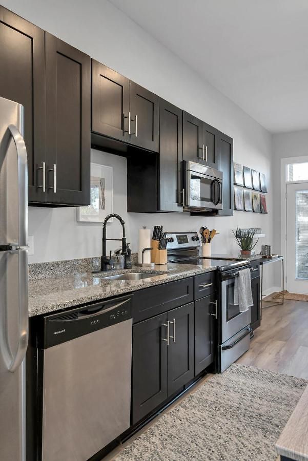 1st Floor & No Steps By Vanderbilt, Belmont & Food Nashville
