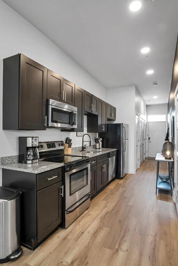 Walk To Vanderbilt And Belmont - Shuffle Board And Free Parking Holiday home Nashville