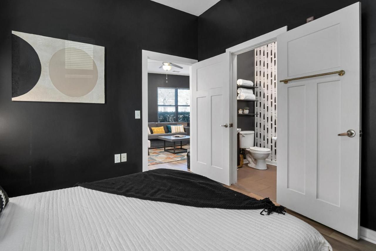 Holiday home Walk To Vanderbilt And Belmont - Shuffle Board And Free Parking *