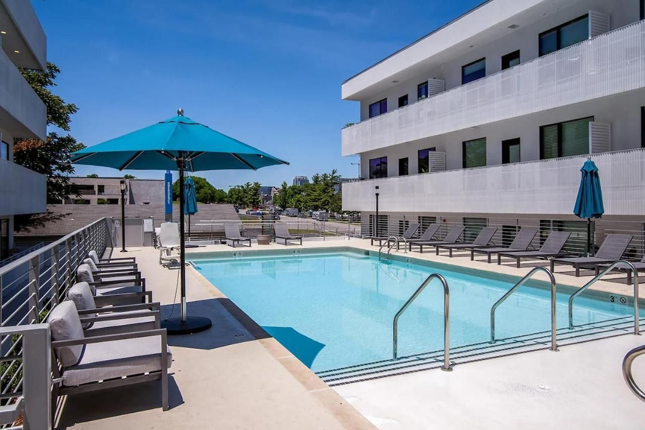 Chic Modern Pool, Patio, Parking Nashville