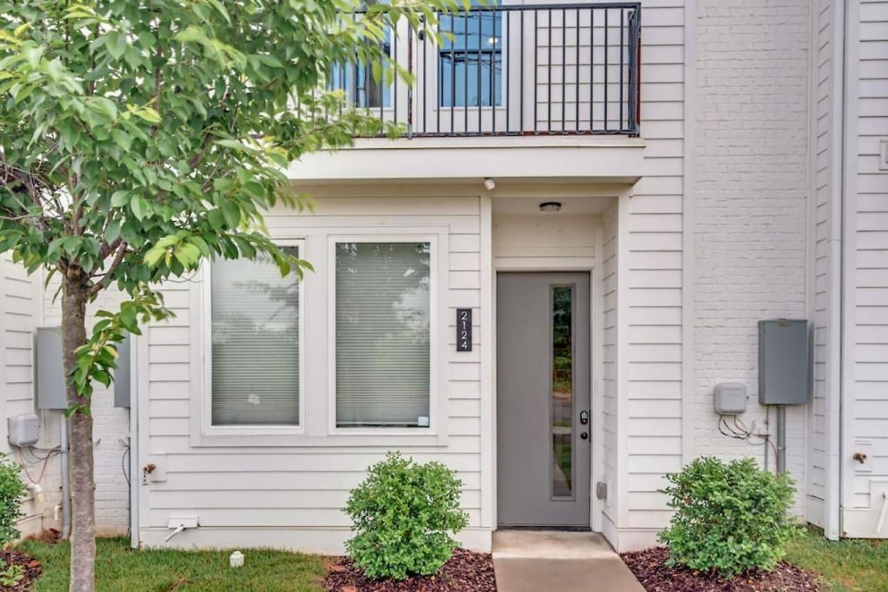 Holiday home Star Retreat Townhome With Garage 3 Miles To Downtown Nashville