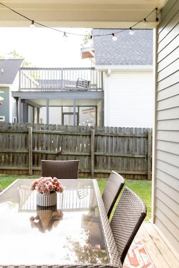 Holiday home Cheerful House Near Coffee Food & Fenced-in Yard