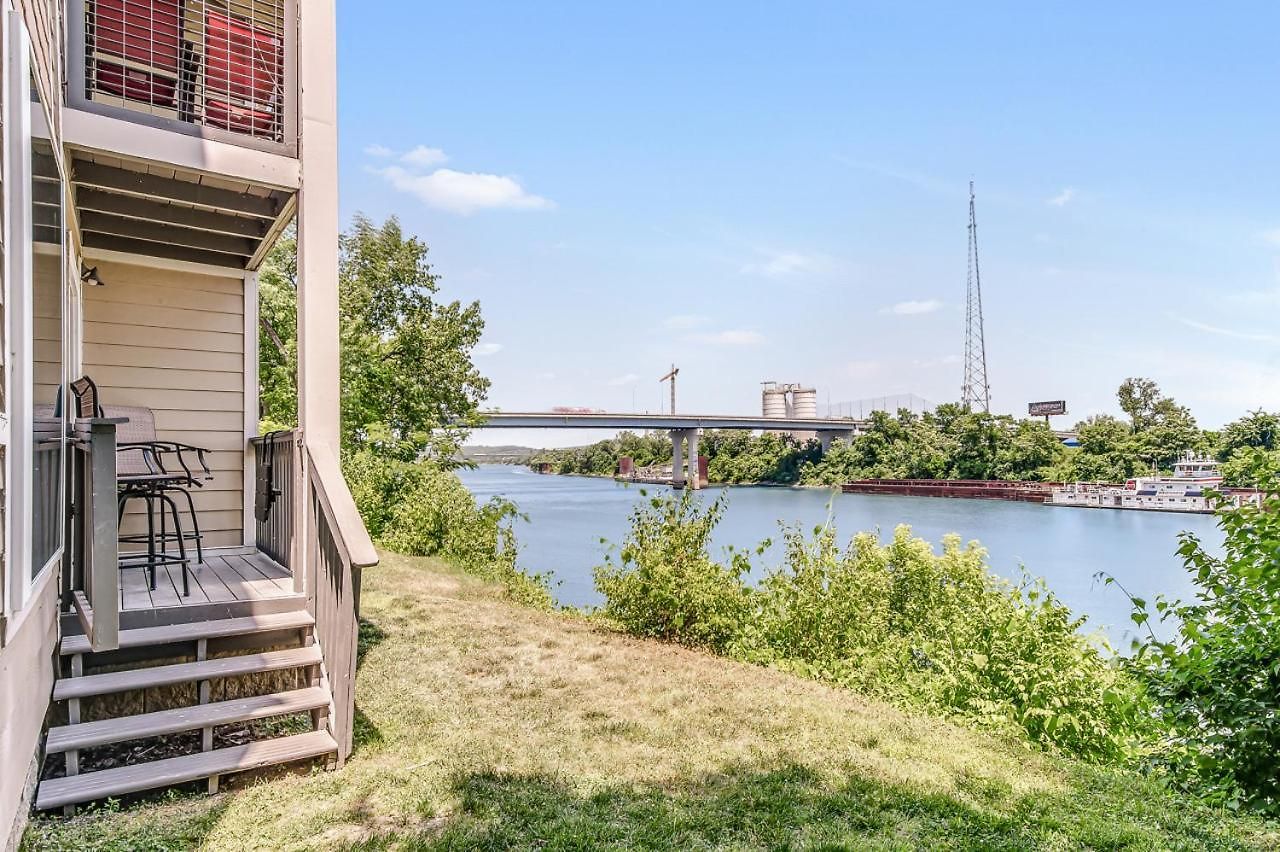 Riverfront View Near Downtown, Walk To Restaurants Holiday home Nashville