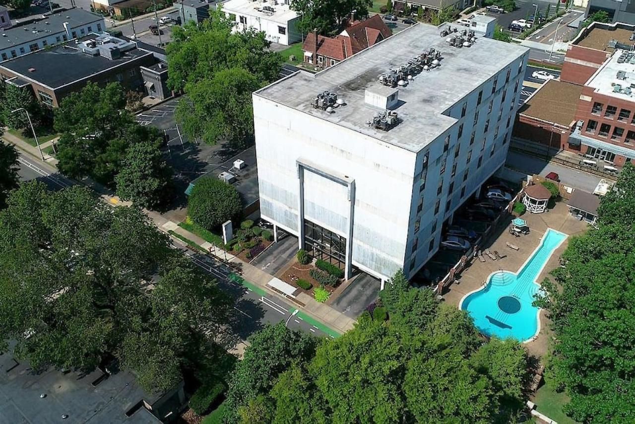 To The Stars On Music Row With Pool And Free Parking *