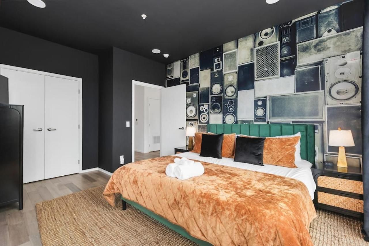 Oasis On The River With Garage Walk To Downtown Apartment *
