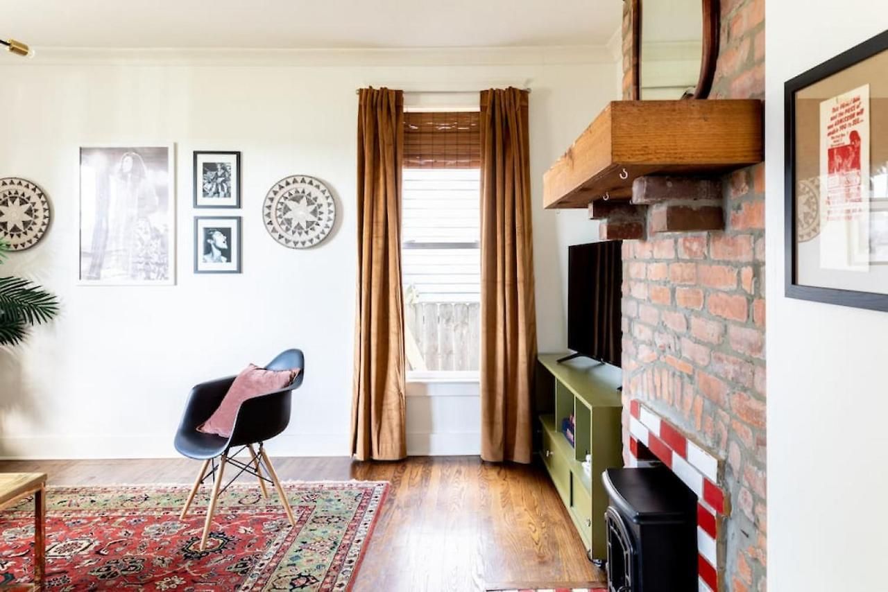 Cheerful House Near Coffee Food & Fenced-in Yard * Nashville