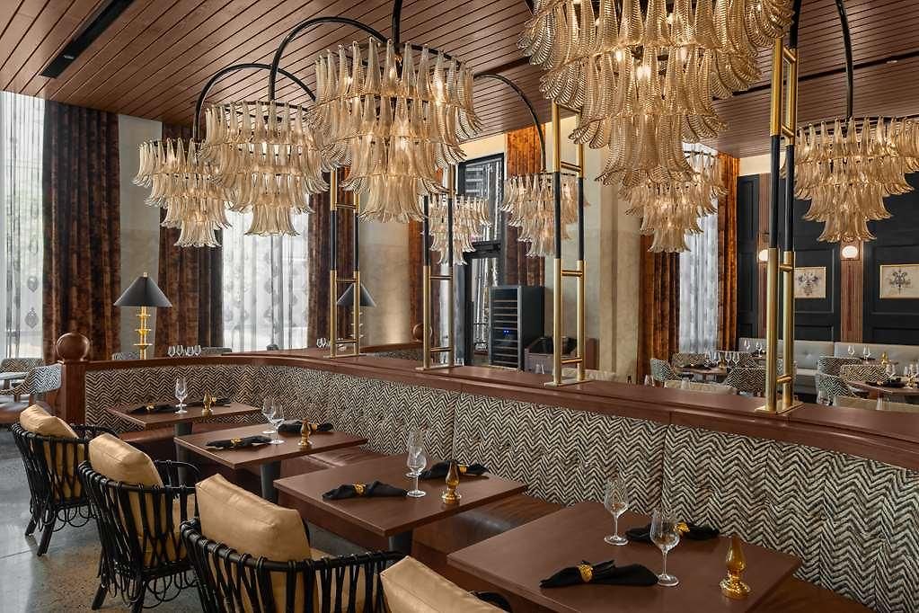 Fraye Curio Collection By Hilton * Nashville