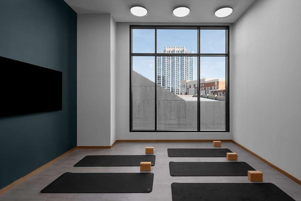 Hotel Fraye Curio Collection By Hilton *