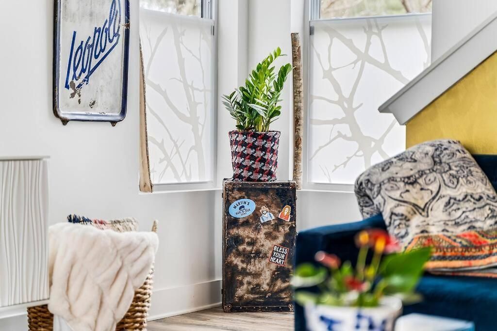 Holiday home Instagrammable W/ Rooftop Deck, 3 Bdrm