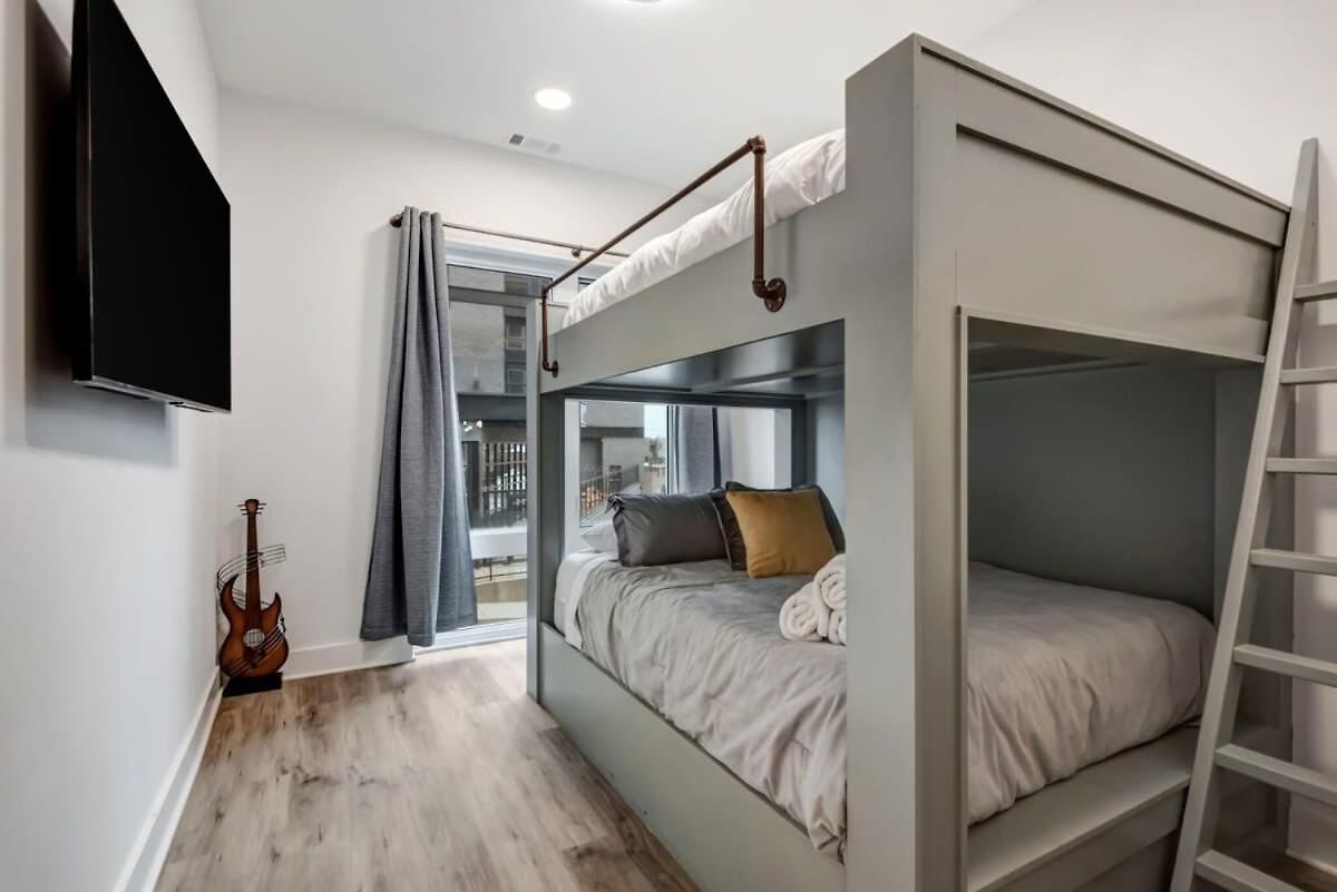 Holiday home Cozy E Nash By 5 Points - 1,2mi To Broadway