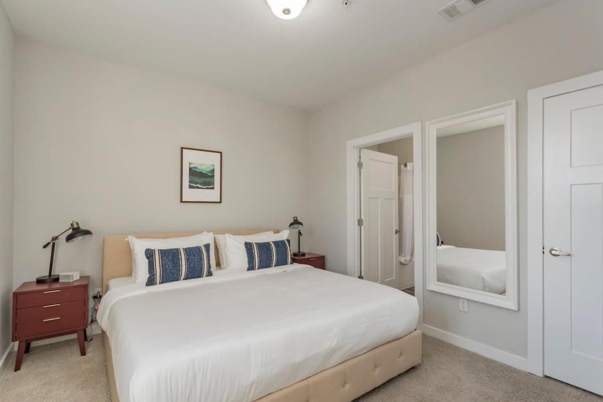 Cozysuites Music Row Stylish 2br In Nashville! 59 Apartment