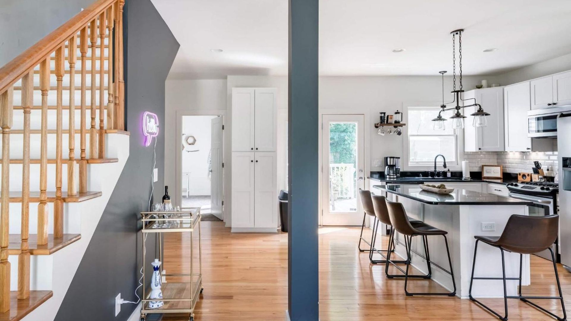 Holiday home Modern Boho Family House Near Shops In East *